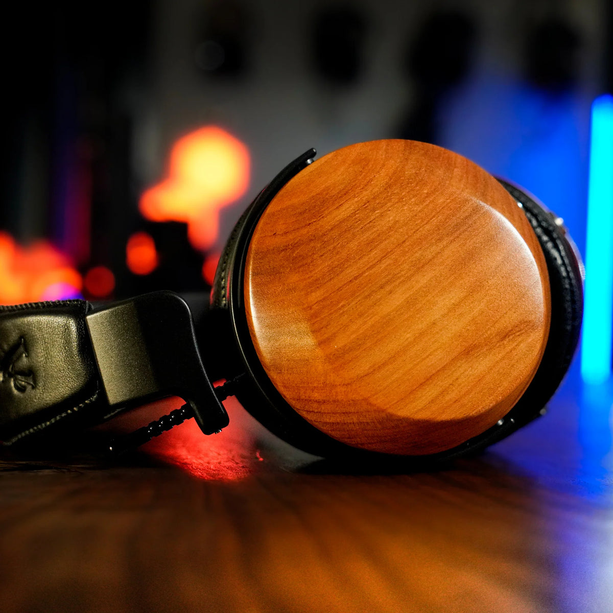 ZMF – Atrium Closed – kopfhoererboutique